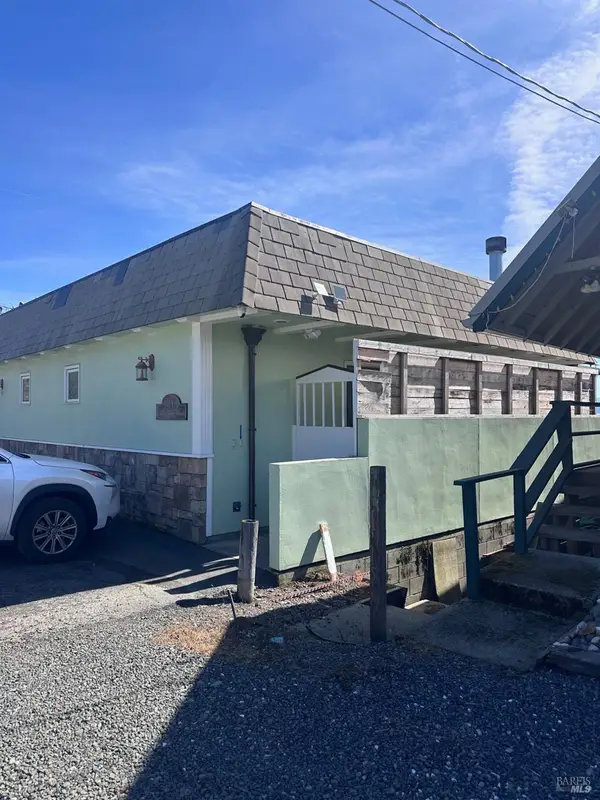 3219 Lakeshore Boulevard, Nice, CA 95464