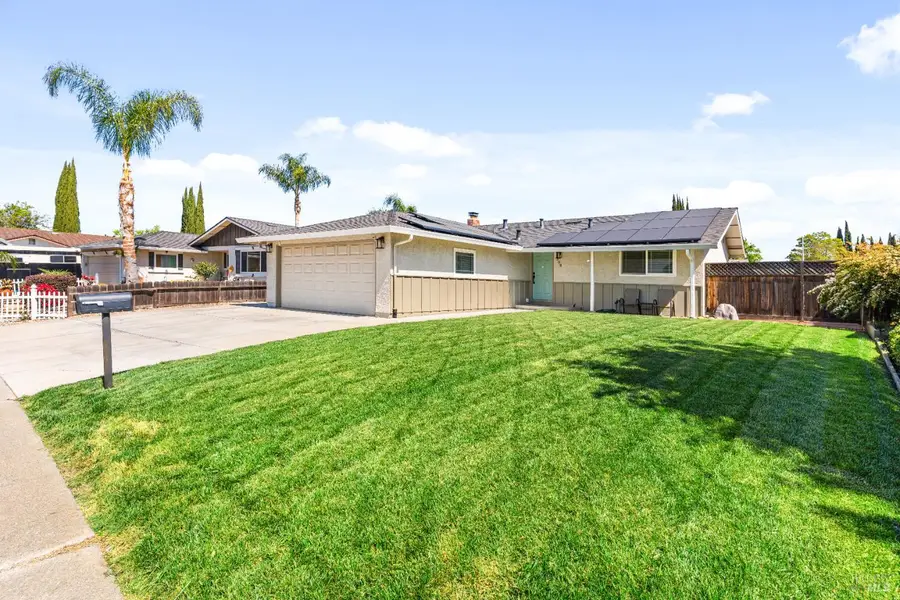 308 Livingston Avenue, Vacaville, CA 95687 - #3