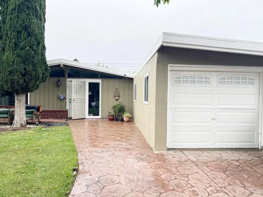 1542 Minnesota Street, Fairfield, CA 94533 - #2