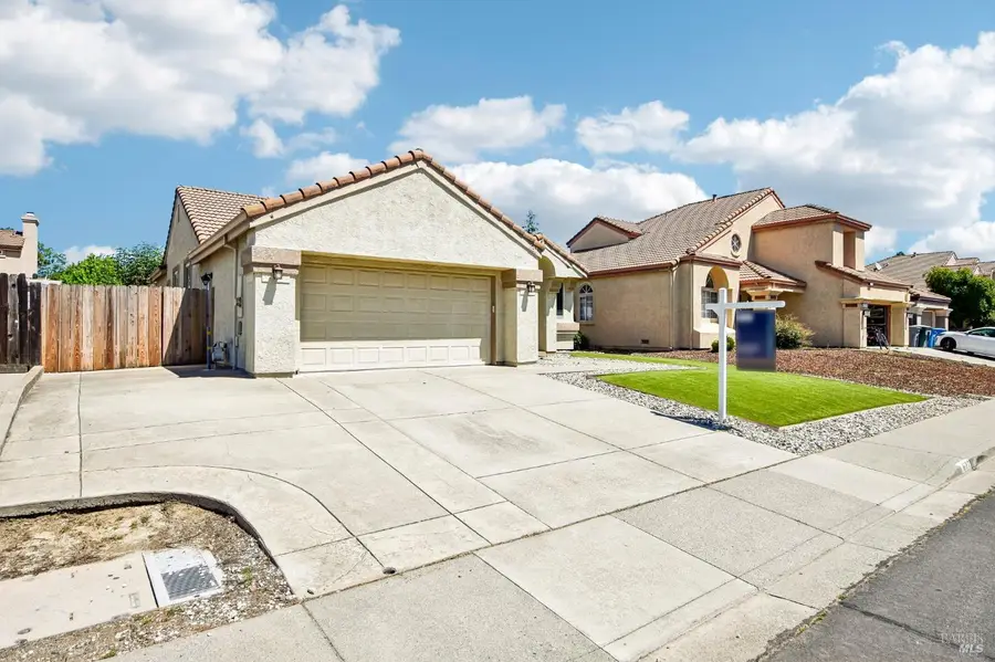 637 Laurelwood Circle, Vacaville, CA 95687 - #3