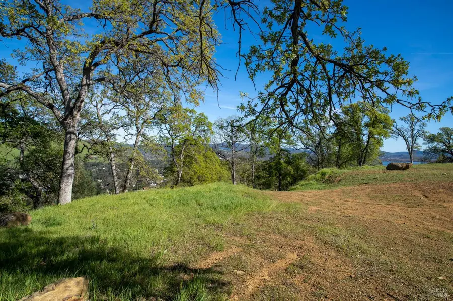 12806 San Joaquin Avenue, Clearlake, CA 95422 - #3