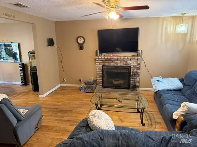 640 E Creekside Circle, Dixon, CA 95620 - #2