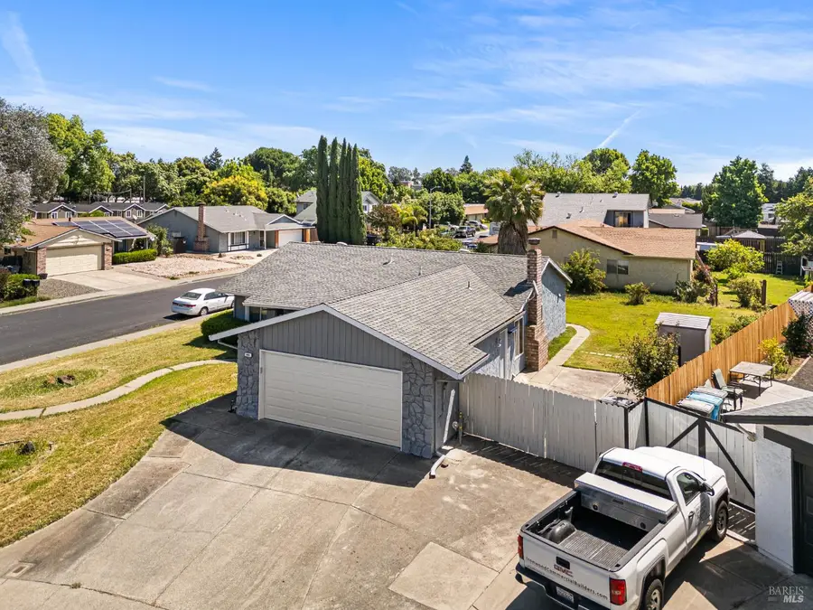 683 Claremont Court, Vacaville, CA 95687 - #3