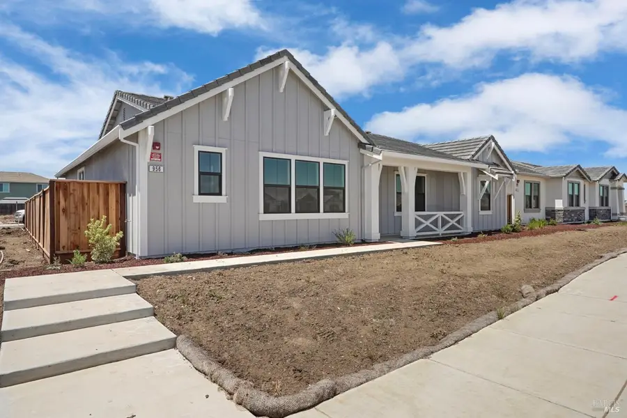 956 Carroll Way, Vacaville, CA 95687 - #3