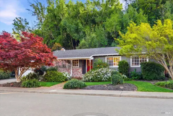 2539 Rollingwood Drive, Napa, CA 94558