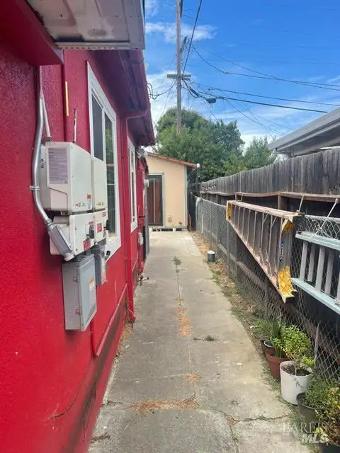 301 Sawyer Street, Vallejo, CA 94589 - #2