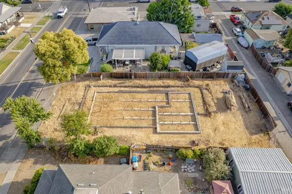241 S 1st Street, Dixon, CA 95620
