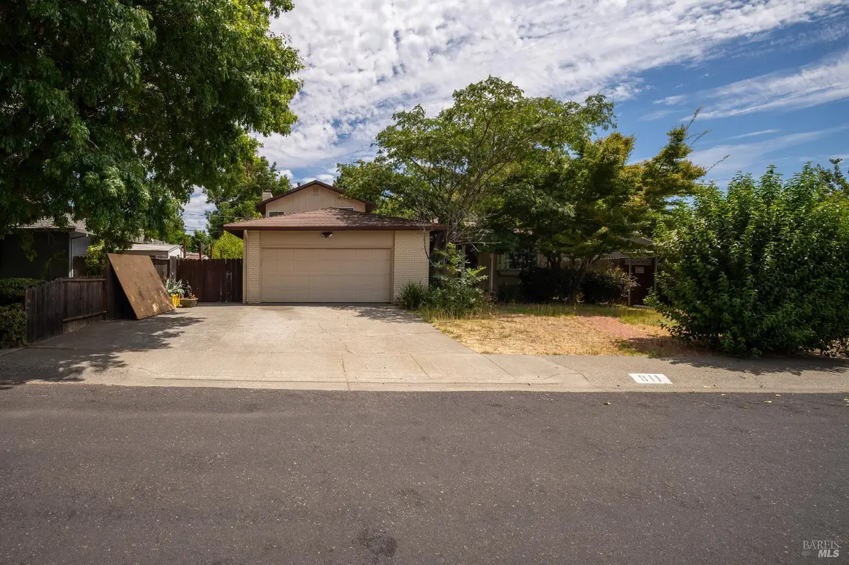 811 Azalea Way, Vacaville, CA 95688 - #1