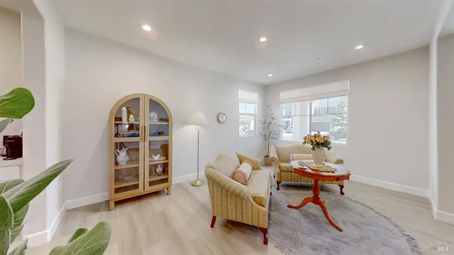 425 Vanderbilt Drive, Dixon, CA 95620 - #3