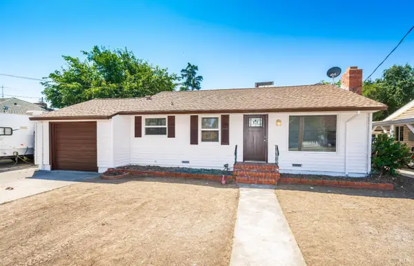 735 W A Street, Dixon, CA 95620