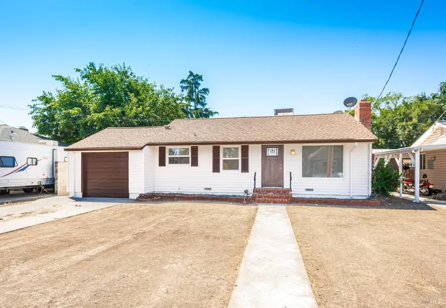 735 W A Street, Dixon, CA 95620 - #2