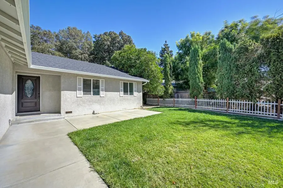 1151 Creekside Drive, Vacaville, CA 95687 - #2