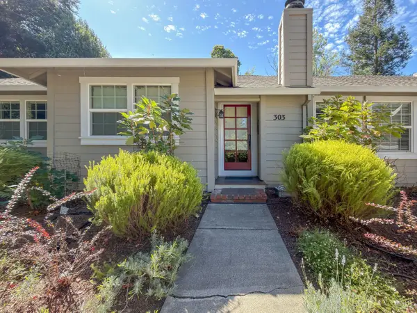 303 W Thomson Avenue, Boyes Hot Springs, CA 95476