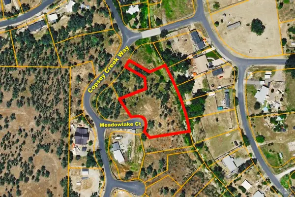 17050 Meadowlark Court, Lower Lake, CA 95457
