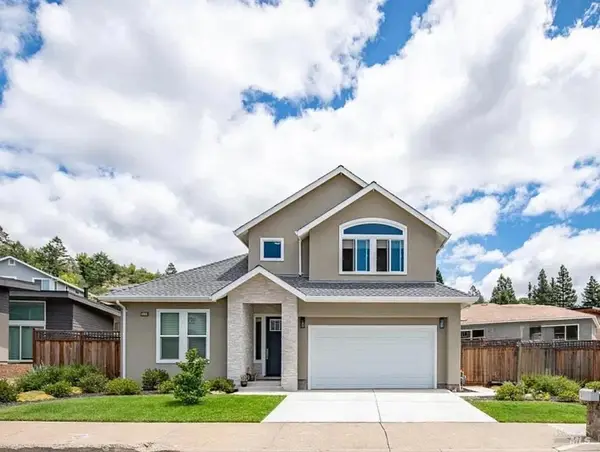 2133 Vintage Circle, Santa Rosa, CA 95404