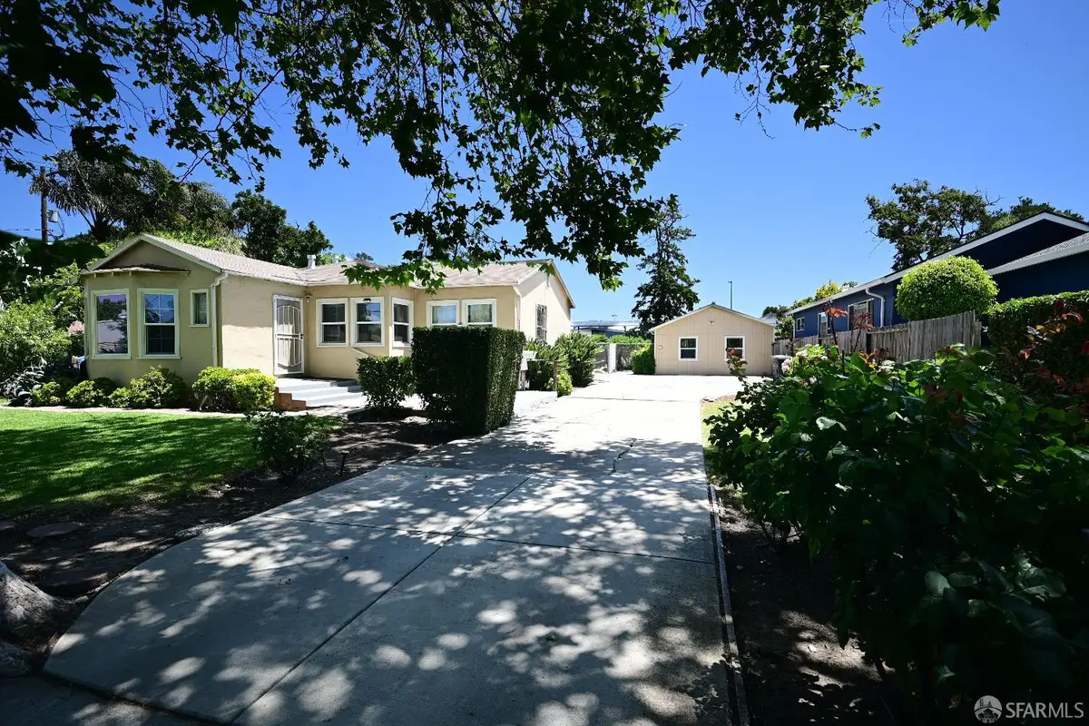 2390 Ralmar Avenue, East Palo Alto, CA 94303 - #1