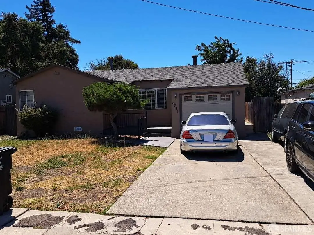 2371 Poplar Avenue, East Palo Alto, CA 94303 - #1