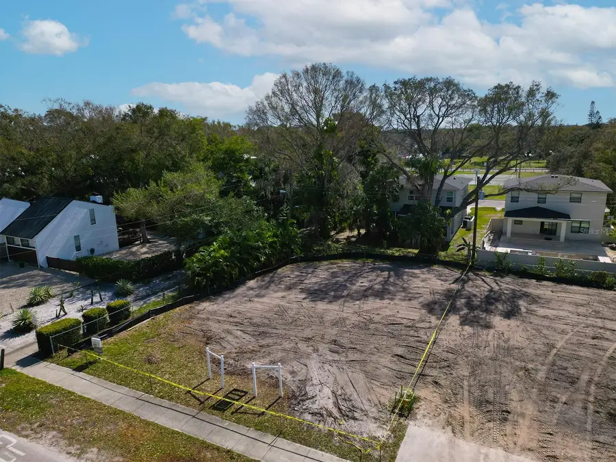 2596 Floyd Street, Sarasota, FL 34239 - #2