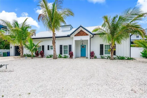305 73rd Street, HOLMES BEACH, FL 34217