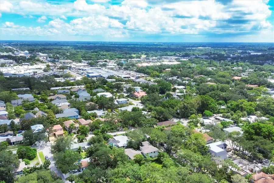 3837 Camino Real, Sarasota, FL 34239 - Image #2