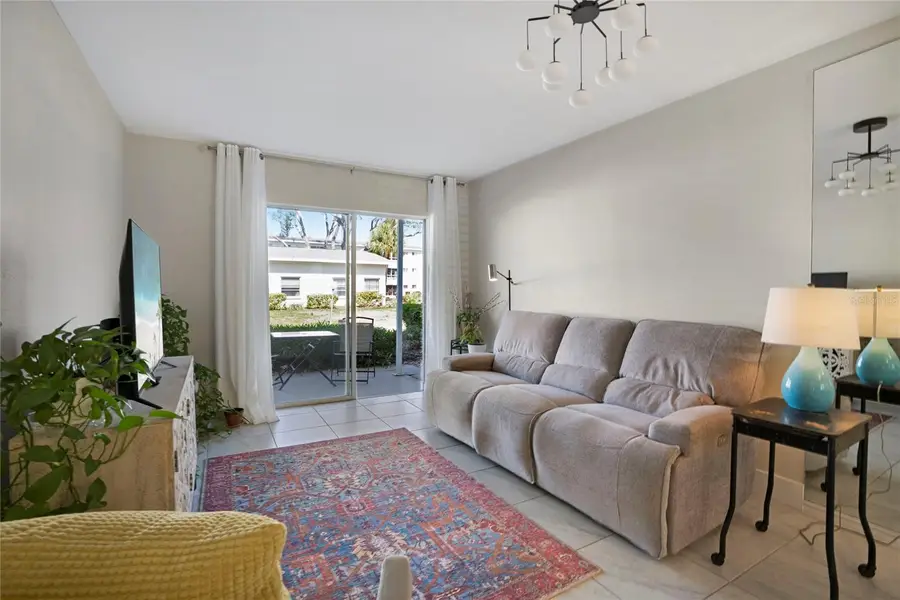 2211 Sunset Drive #E3, Bradenton, FL 34207 - Image #3