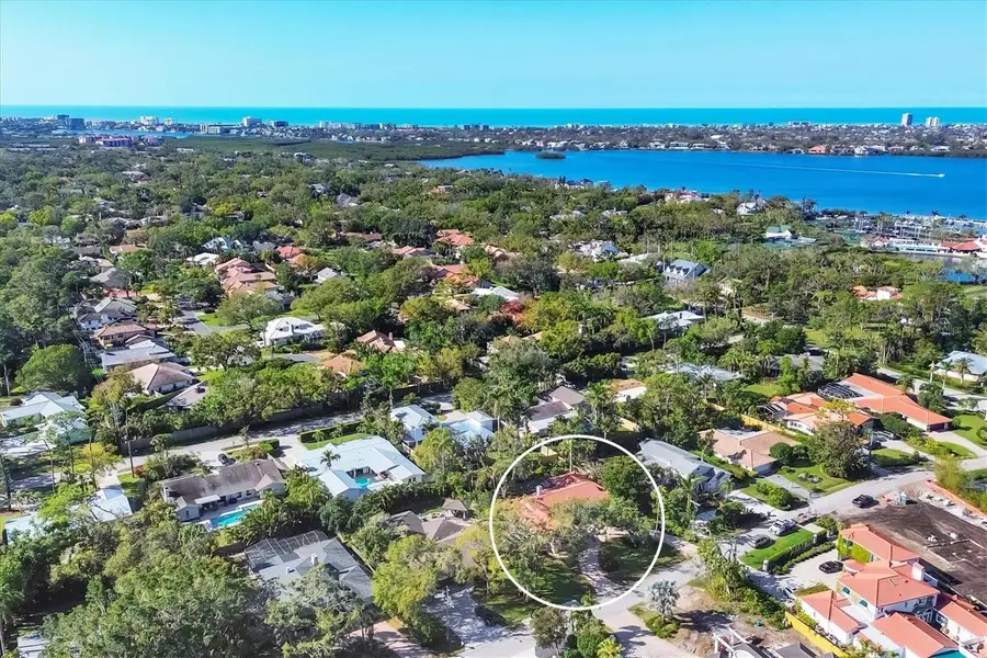 1610 S Lake Shore Drive, Sarasota, FL 34231 - Image #2