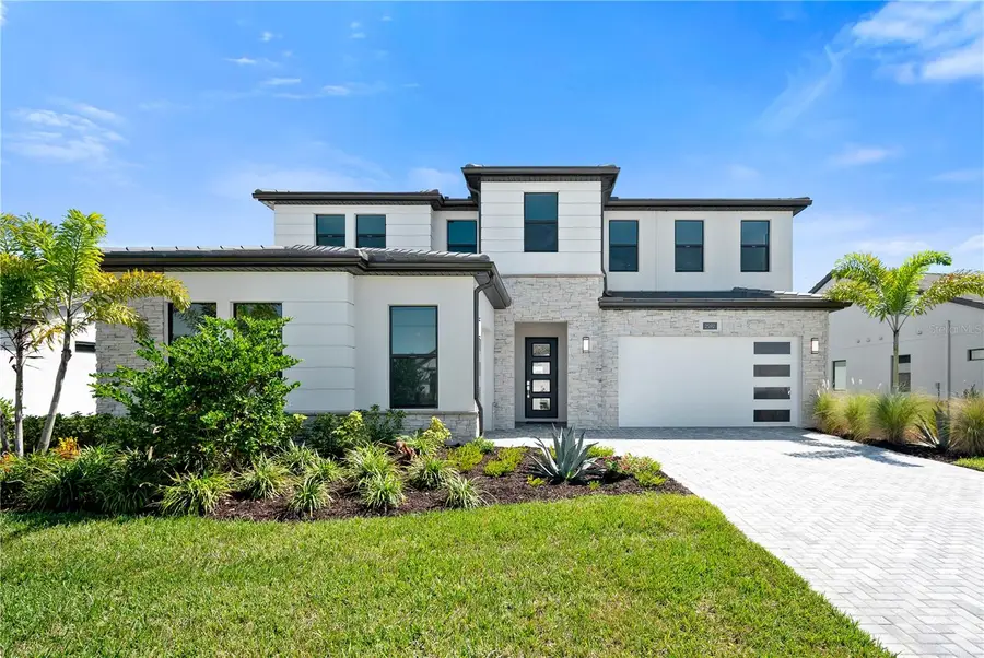 2592 Waterfront Circle, Sarasota, FL 34240 - Image #2