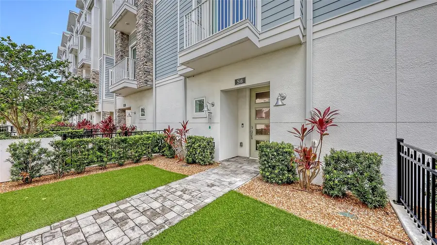 516 Laurel Park Drive, Sarasota, FL 34236 - Image #3