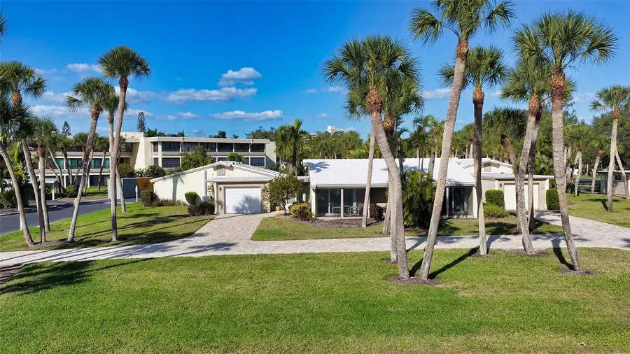 204 Hourglass Way #V9, Sarasota, FL 34242 - Image #3