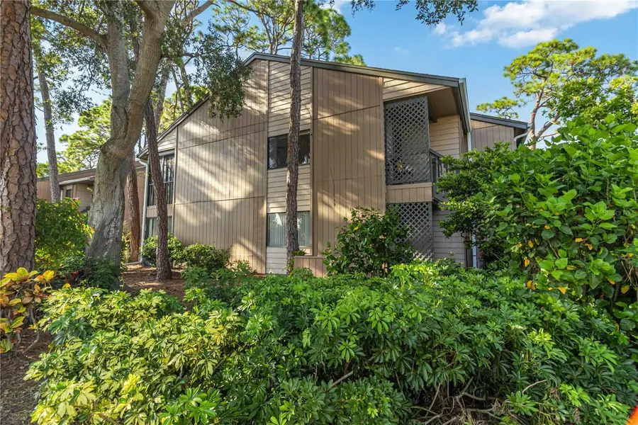 1720 Glenhouse Drive #325, Sarasota, FL 34231 - Image #2