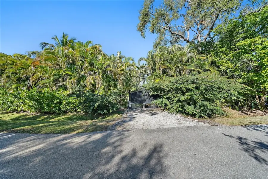 1643 S Lakeshore Drive, Sarasota, FL 34231 - #2