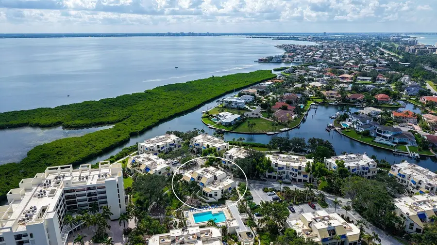 1922 Harbourside Drive #1104, Longboat Key, FL 34228 - Image #2