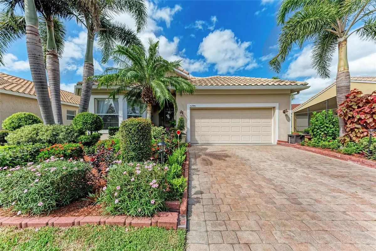 6306 42nd Street E, Sarasota, FL 34243 - Image #1