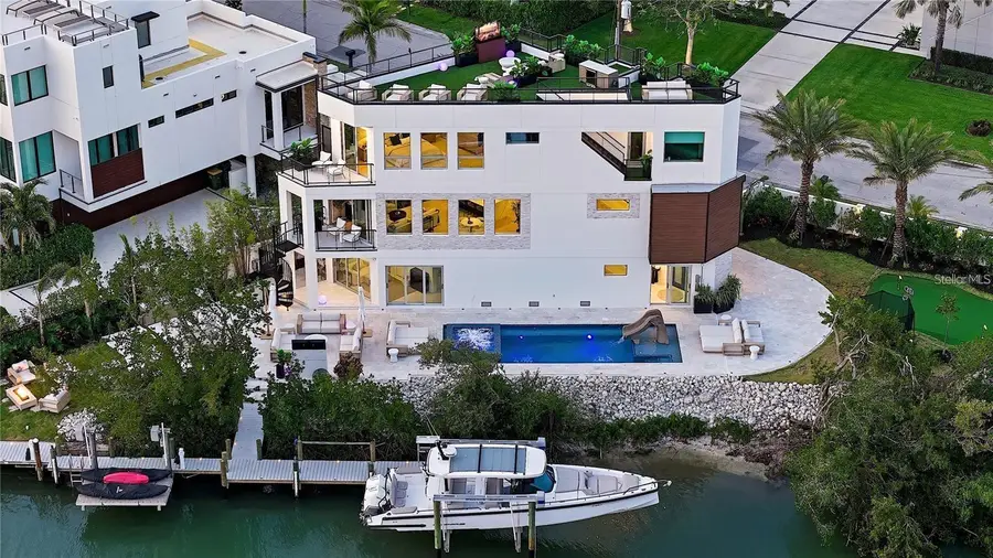 1406 Tangier Way, Sarasota, FL 34239 - Image #2