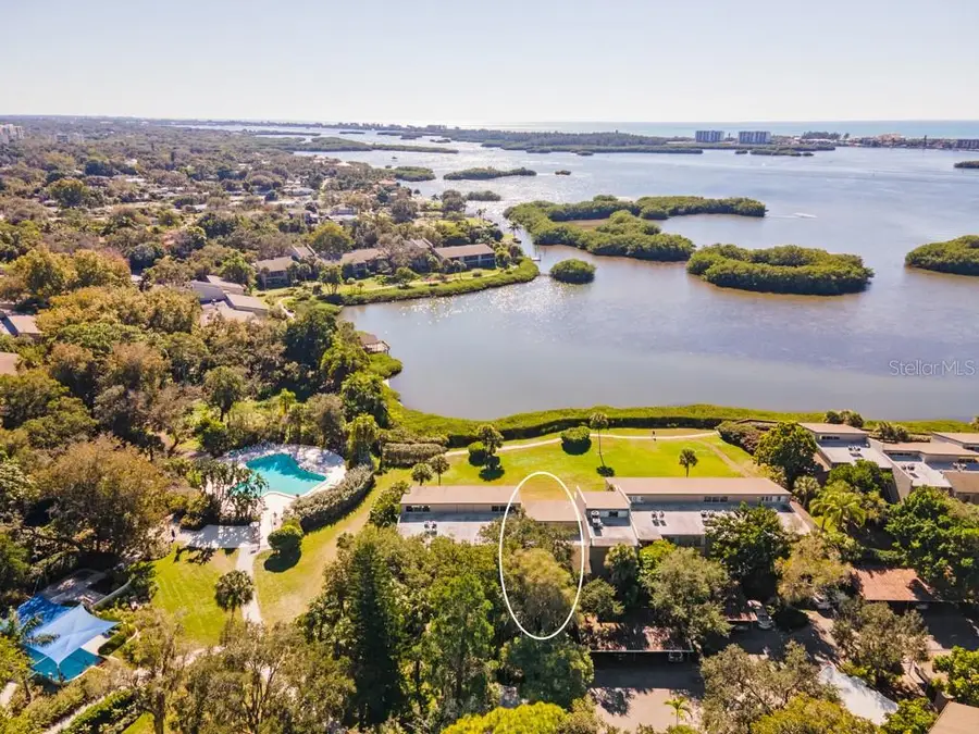 1526 Pelican Point Drive #146, Sarasota, FL 34231 - Image #3