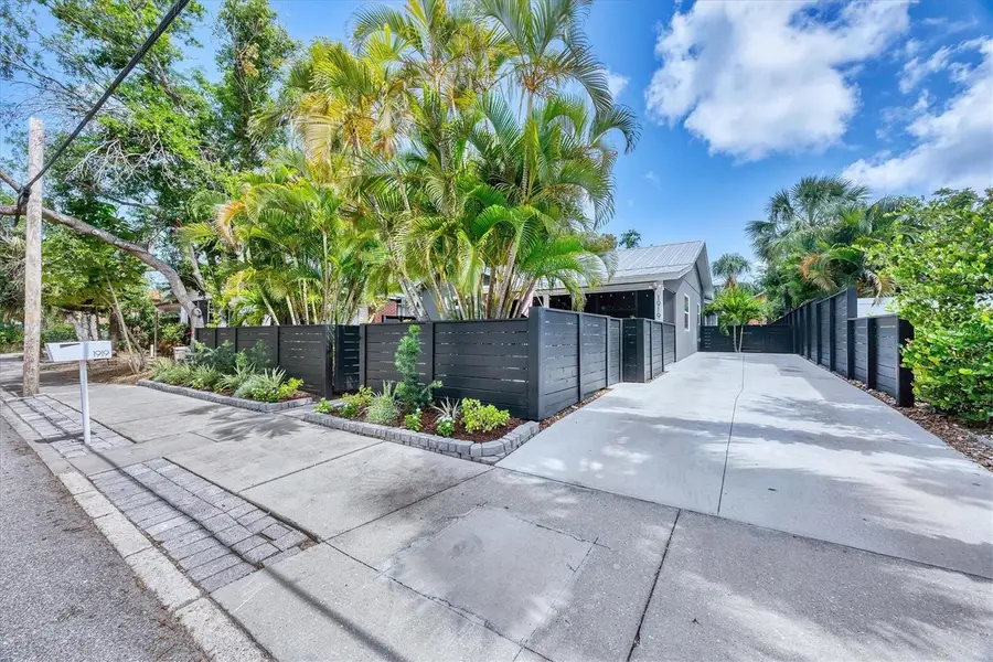 1919 Laurel Street, Sarasota, FL 34236 - Image #3