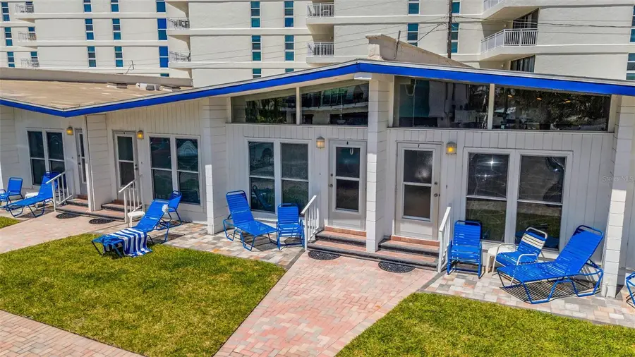 1129 Seaside Drive #7, Sarasota, FL 34242 - Image #2