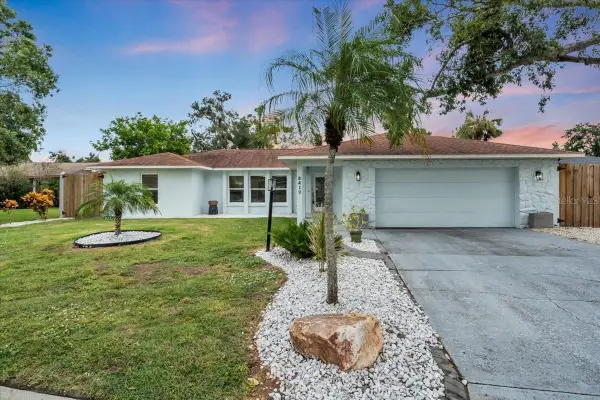 8419 Sylvan Woods Drive, SARASOTA, FL 34243