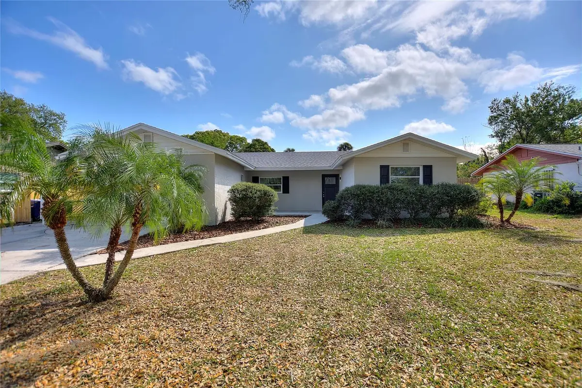 3301 Woodmont Drive, Sarasota, FL 34232 - Image #1