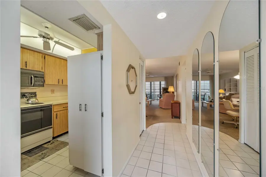 2220 Stickney Point Road #524, Sarasota, FL 34231 - Image #3