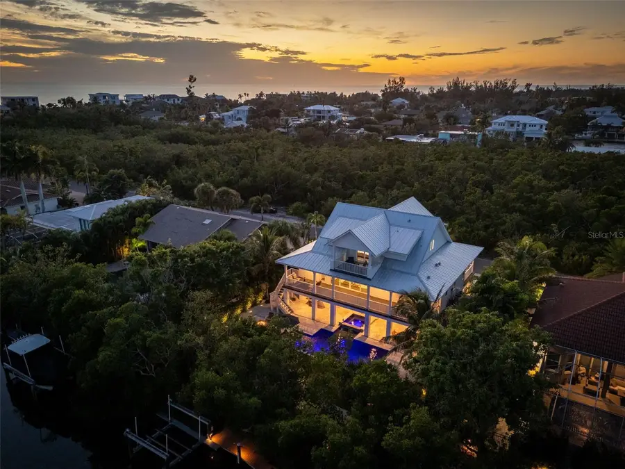 598 Lyons Lane, Longboat Key, FL 34228 - Image #2
