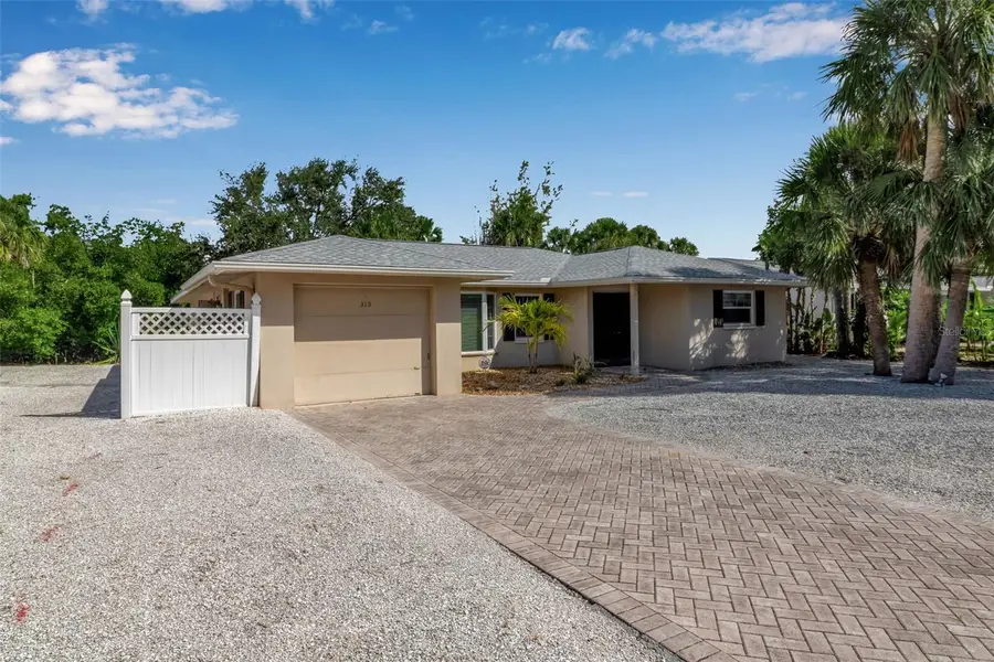 315 Avenida De Paradisio, Sarasota, FL 34242 - Image #2