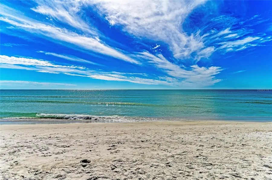 101 73rd Street #3, Holmes Beach, FL 34217 - Image #3