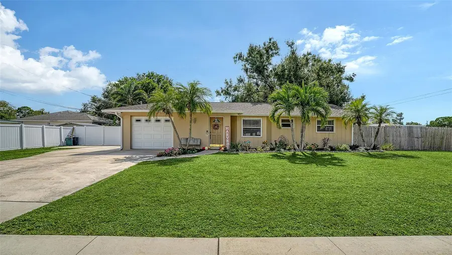 4728 Brooksdale Drive, Sarasota, FL 34232 - Image #2