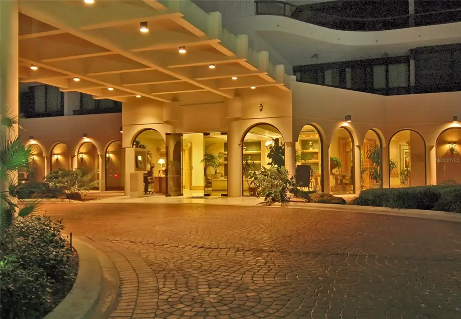 415 L Ambiance Drive #B202, Longboat Key, FL 34228 - Image #2