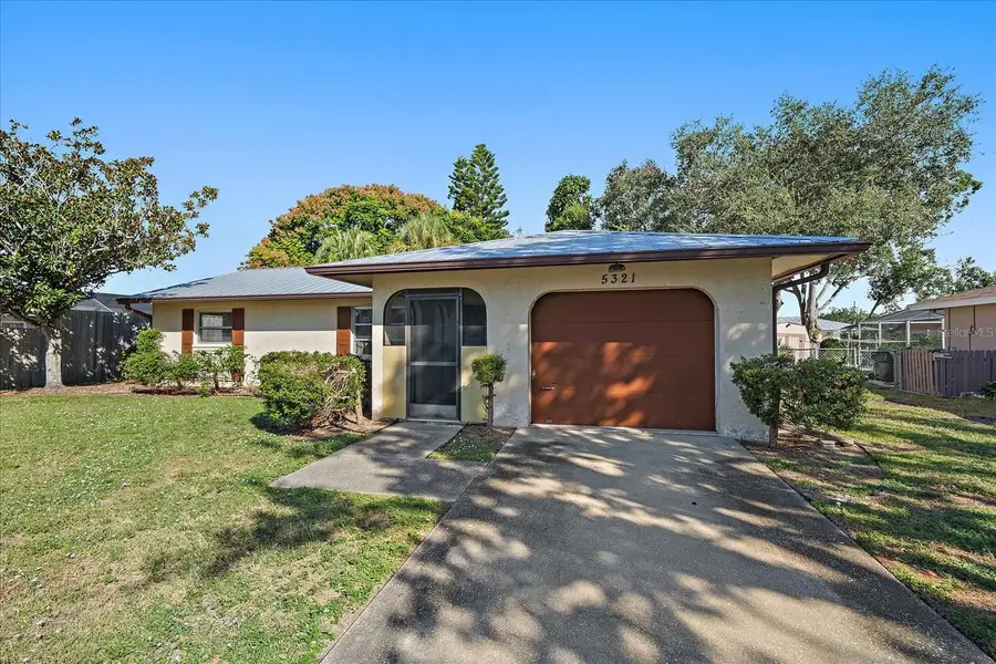 5321 Foxwood Drive, Sarasota, FL 34232 - Image #2