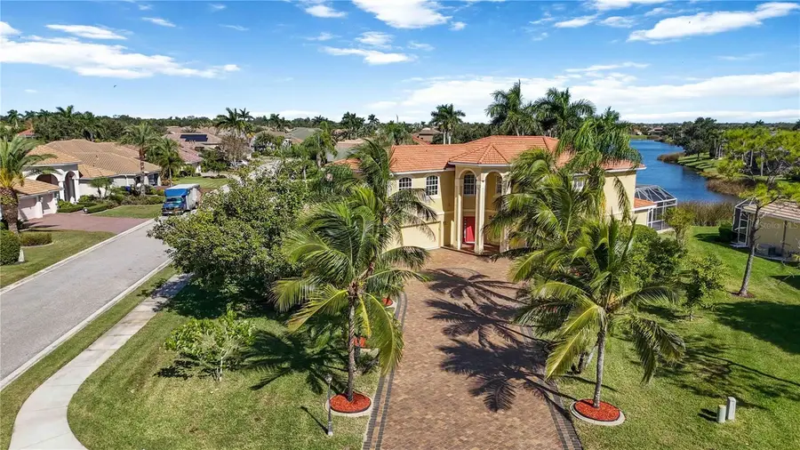 8323 Barton Farms Boulevard, Sarasota, FL 34240 - Image #2