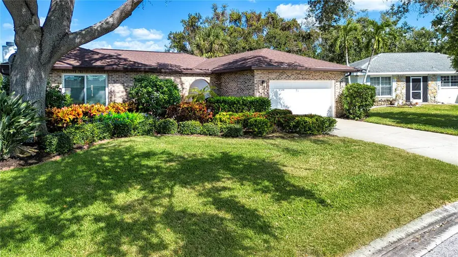 8607 50th Avenue W, Bradenton, FL 34210 - Image #2