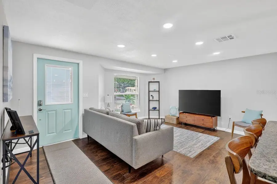 6320 Case Avenue, Bradenton, FL 34207 - Image #3