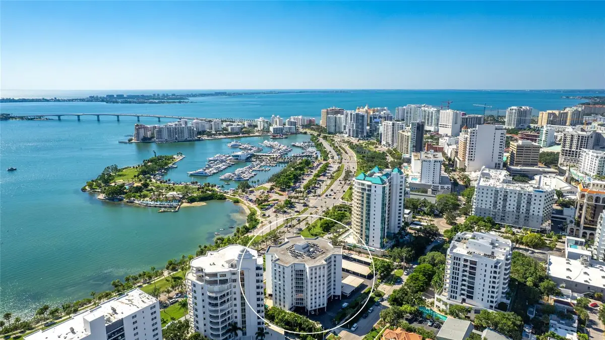 435 S Gulfstream Avenue #1004, Sarasota, FL 34236 - Image #1